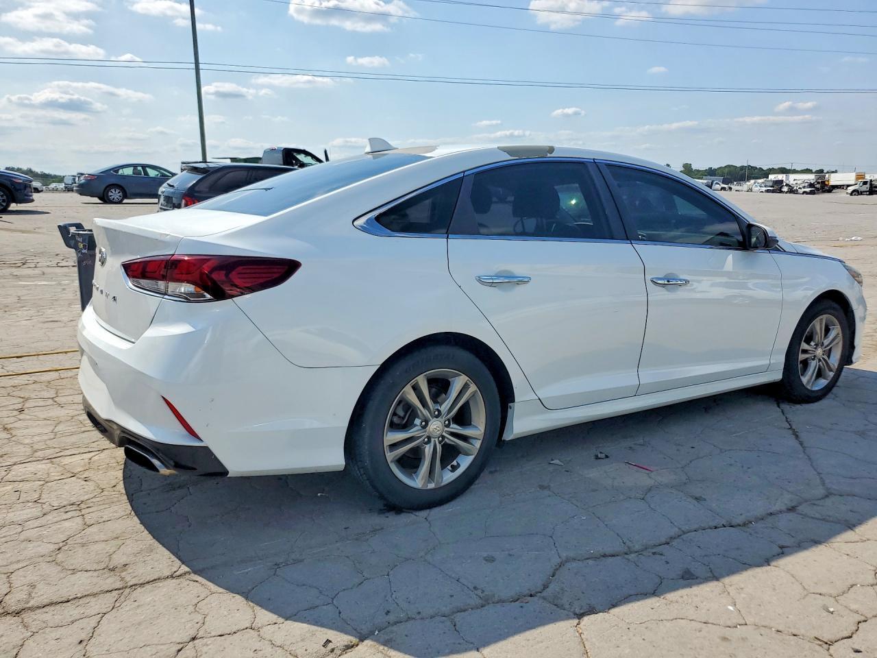 2018 Hyundai Sonata Sel - Image 3