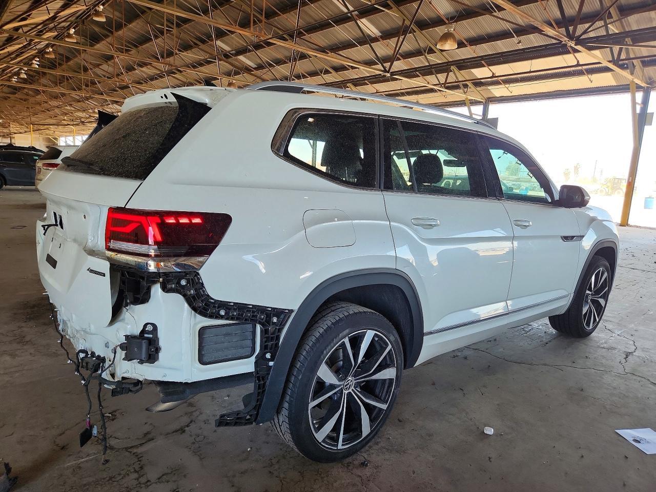 2025 Volkswagen Atlas Sel Premium R-Line - Фото 3