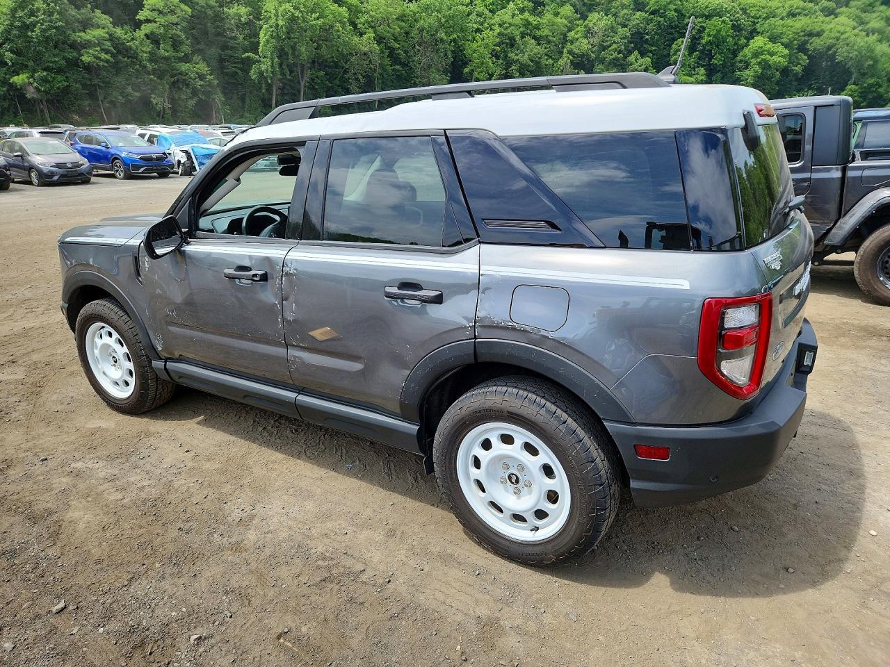 2024 Ford Bronco Sport Heritage - Image 2