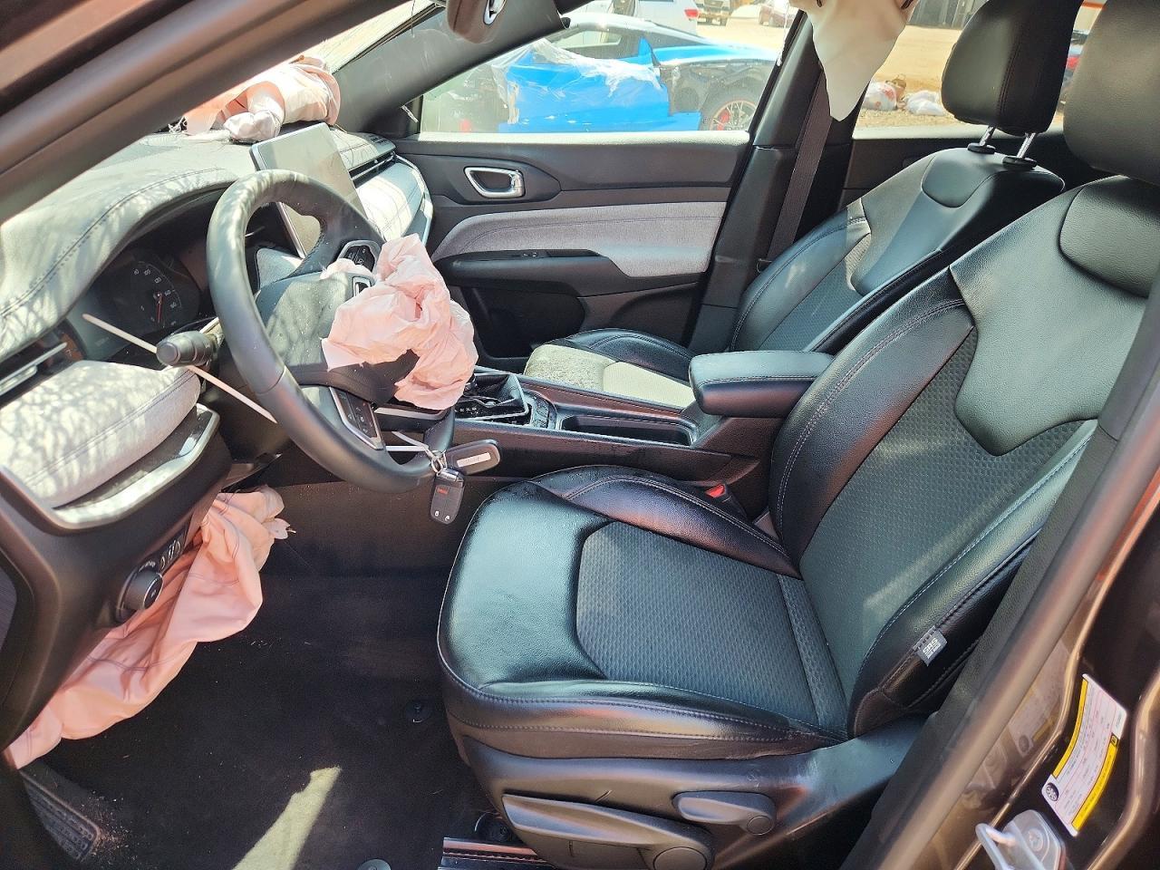 2023 Jeep Compass Latitude - Image 7