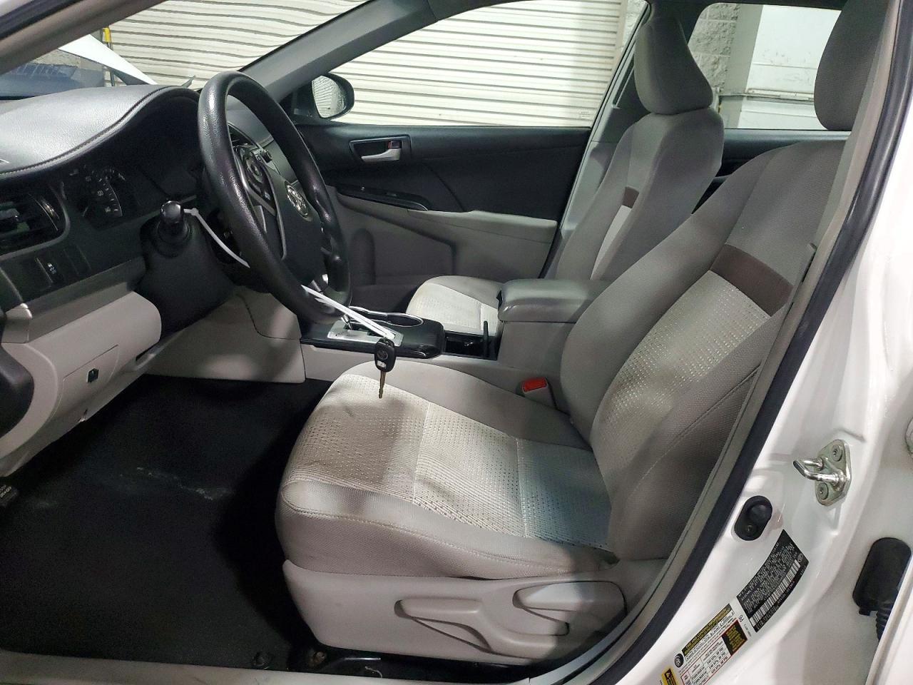 2014 Toyota Camry Le - Фото 7