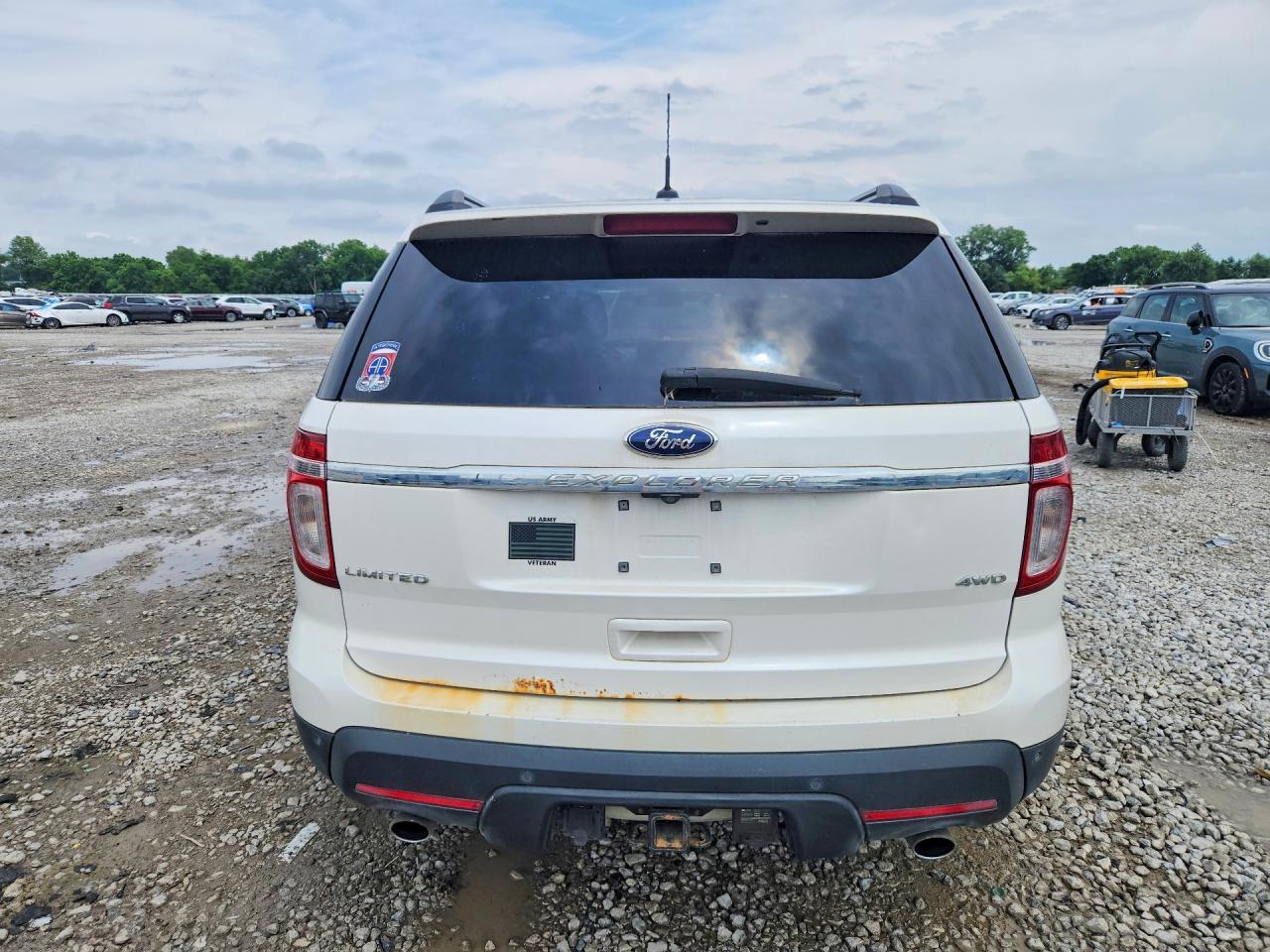 2013 Ford Explorer Limited - Image 6