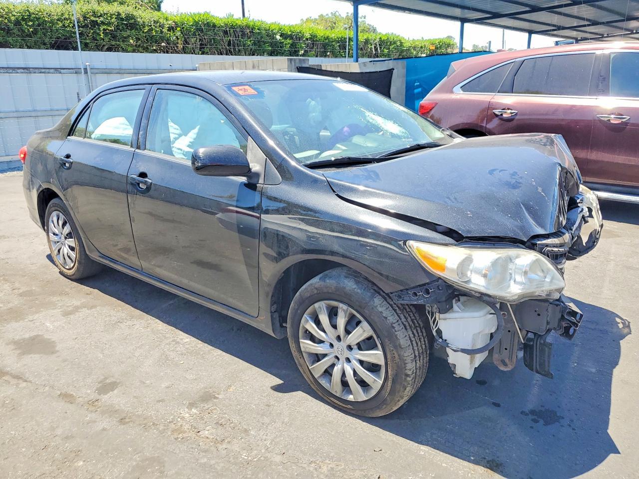 2013 Toyota Corolla Le - Image 4