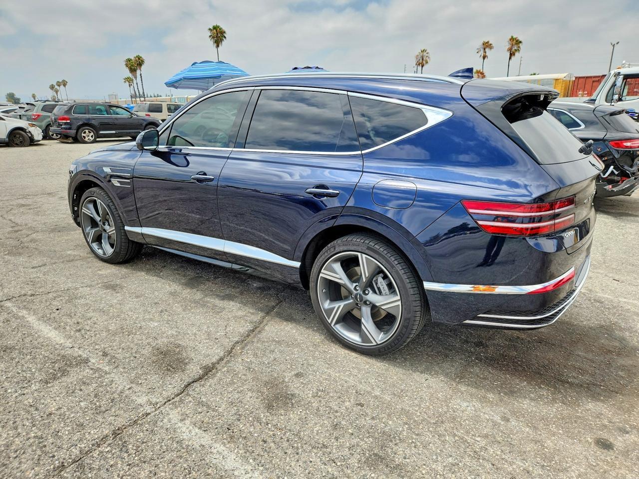 2025 Genesis Gv80 Prestige - Image 2