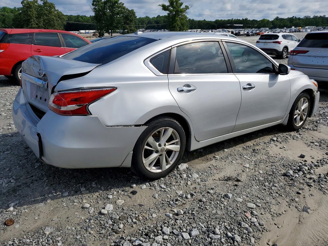 2013 Nissan Altima Sl - Image 3