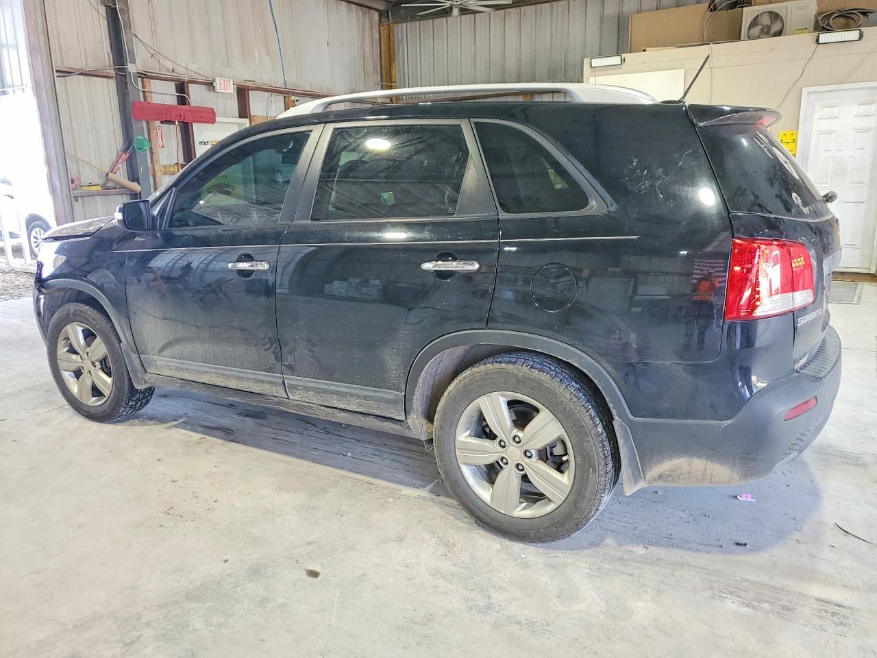 2013 Kia Sorento - Image 2