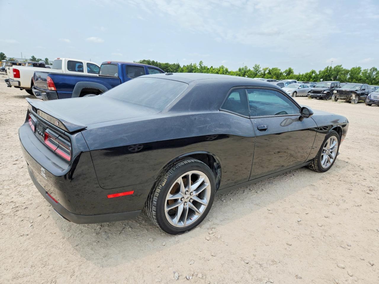 2022 Dodge Challenger - Image 3