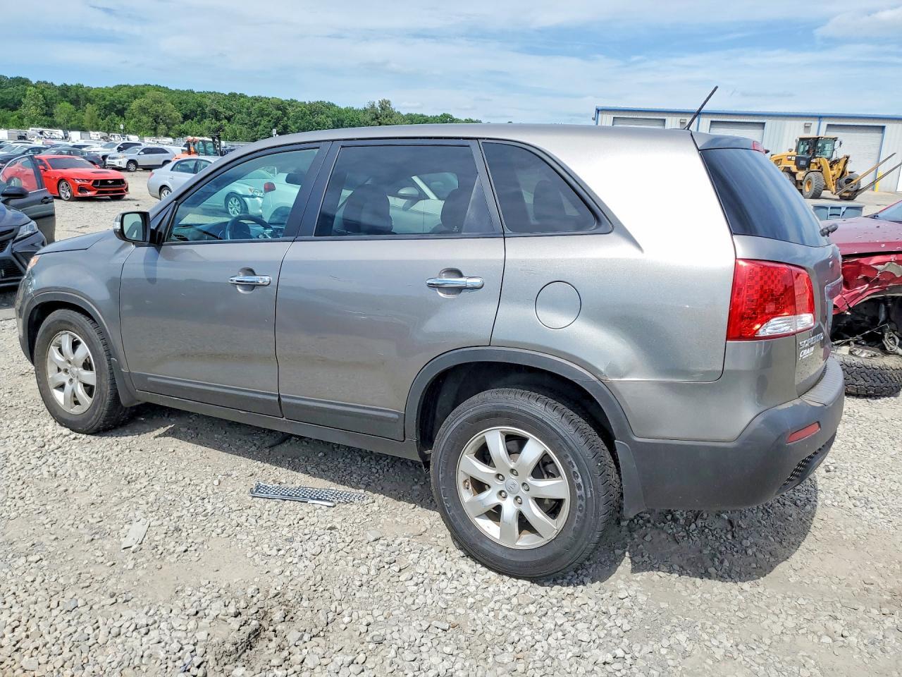 2012 Kia Sorento Lx - Image 2