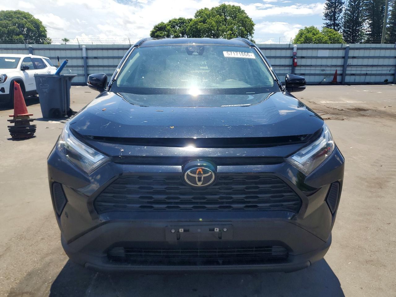 2021 Toyota Rav4 Le - Фото 5
