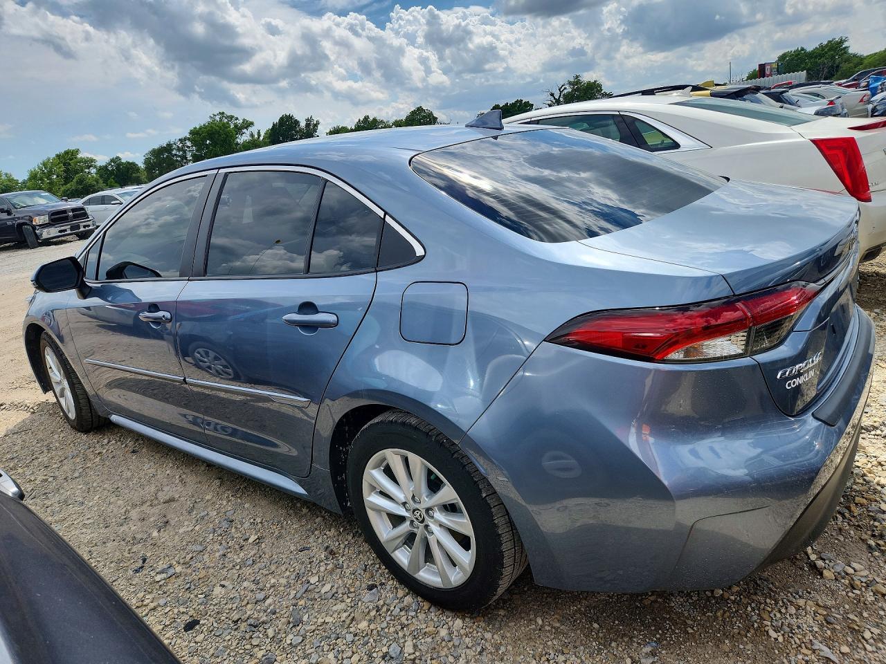 2024 Toyota Corolla Hybrid Xle - Image 2