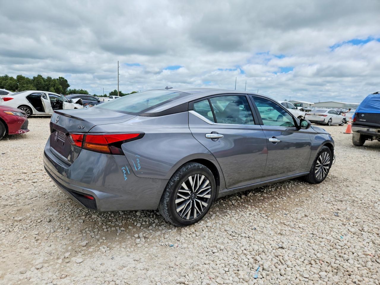 2024 Nissan Altima Sv - Фото 3