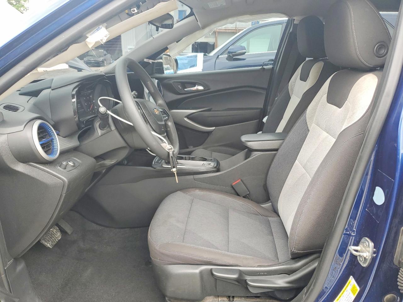 2024 Chevrolet Trax Ls - Image 7