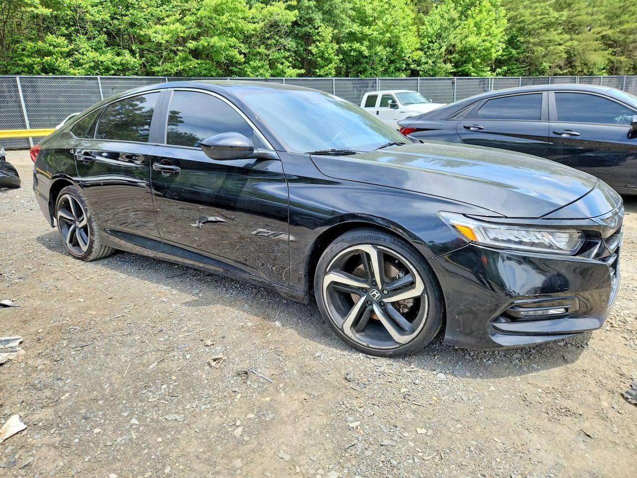2018 Honda Accord Sport - Image 4