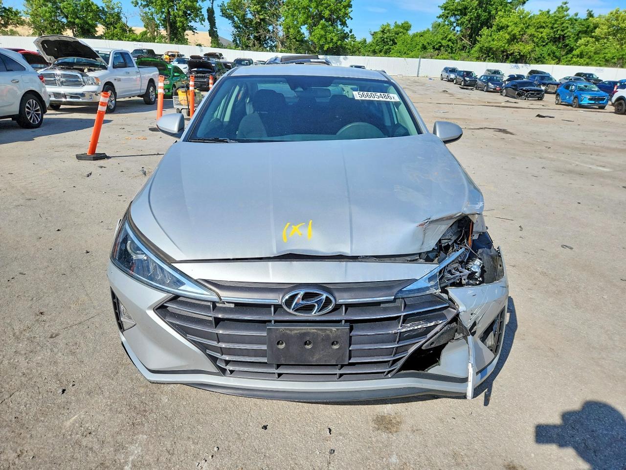 2020 Hyundai Elantra Se - Фото 5