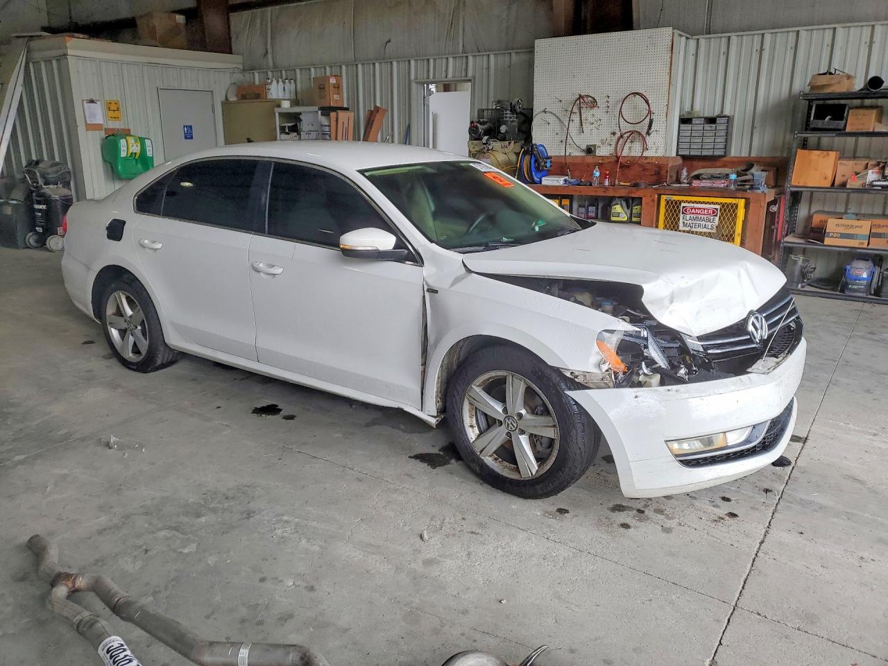 2015 Volkswagen Passat S - Image 4