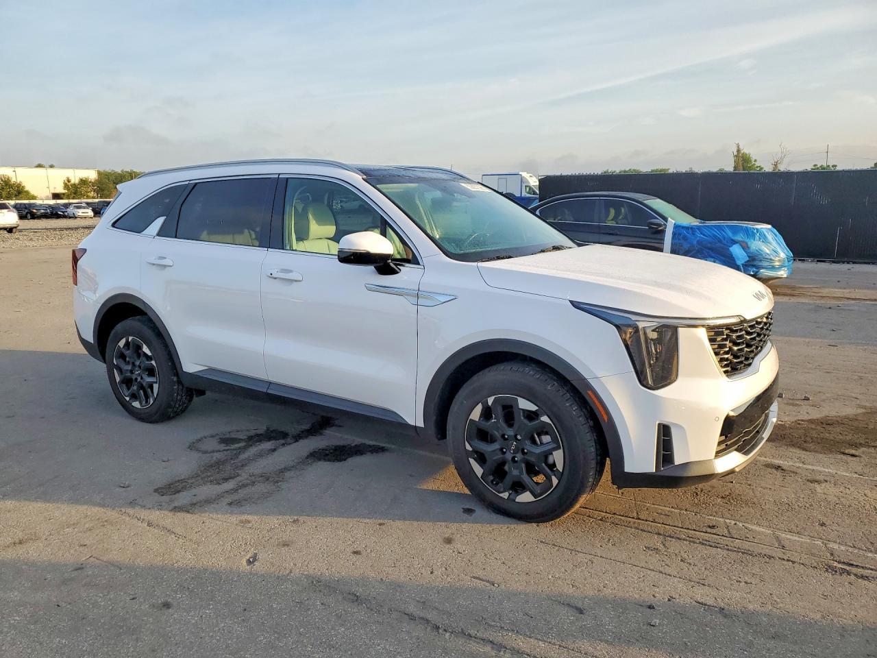 2025 Kia Sorento S - Фото 4