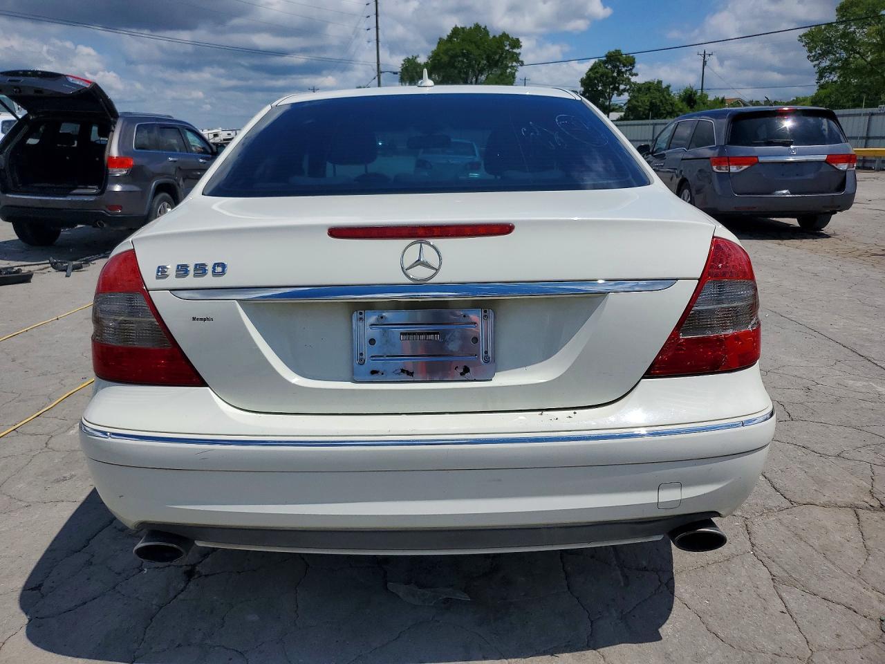 2009 Mercedes-Benz E 550 - Фото 6