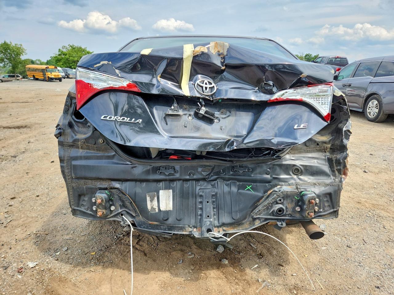 2014 Toyota Corolla Le - Image 6