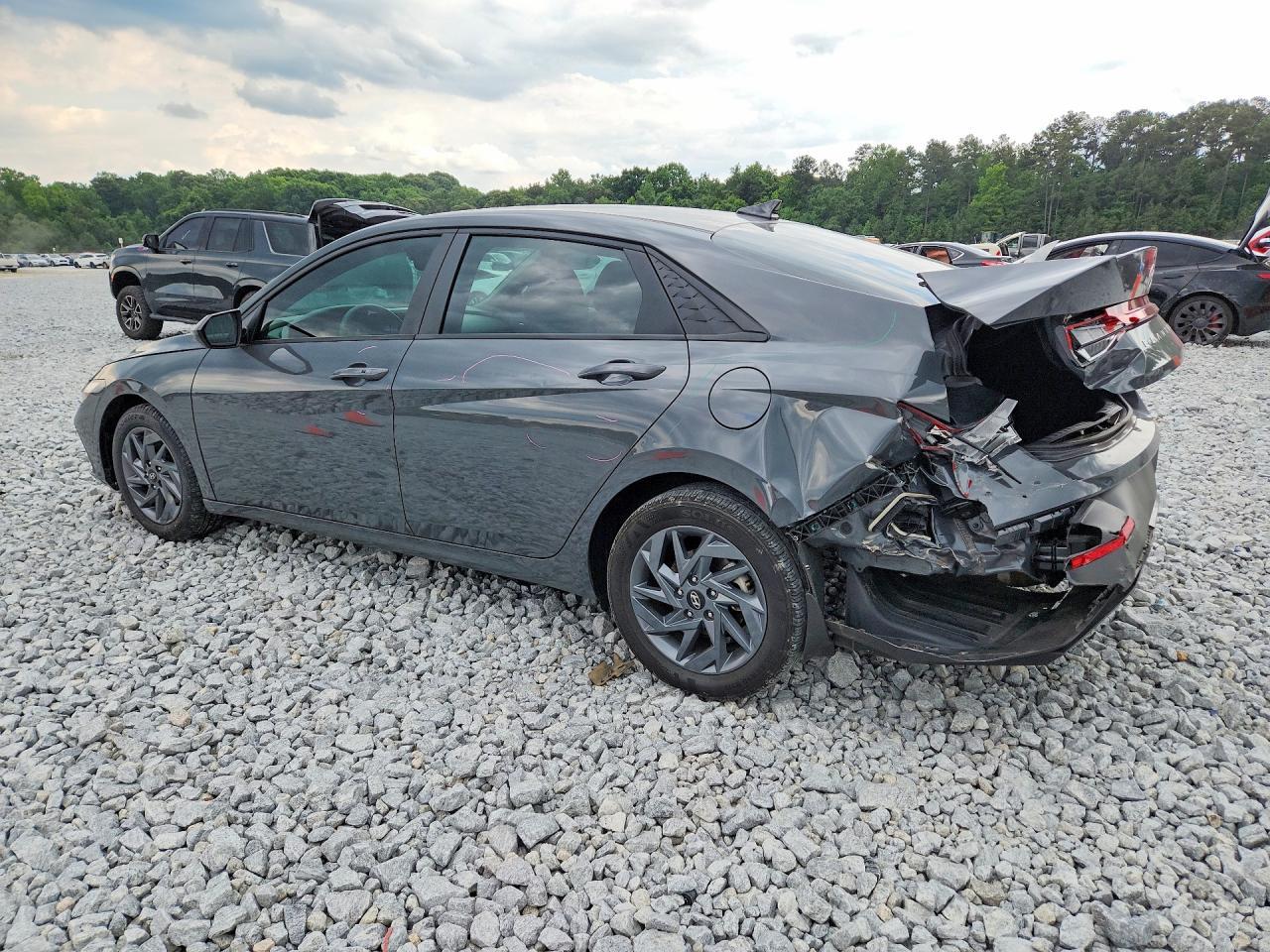 2024 Hyundai Elantra Sel - Фото 2