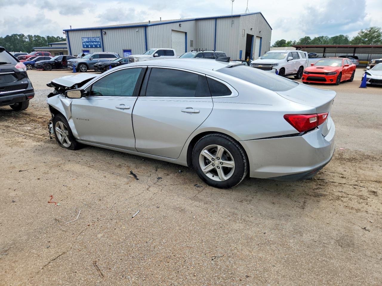 2019 Chevrolet Malibu - Фото 2