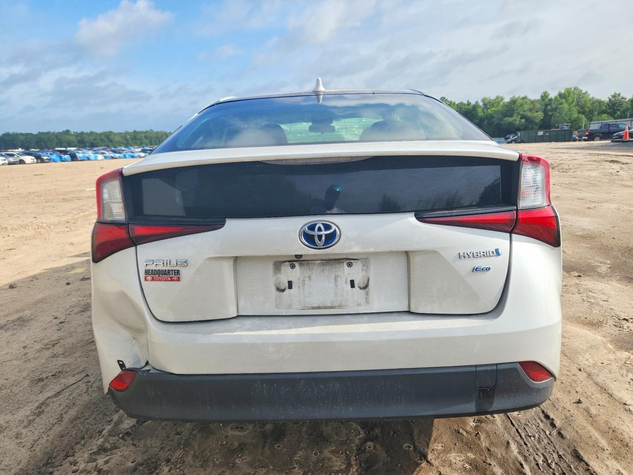 2022 Toyota Prius L Eco - Фото 6