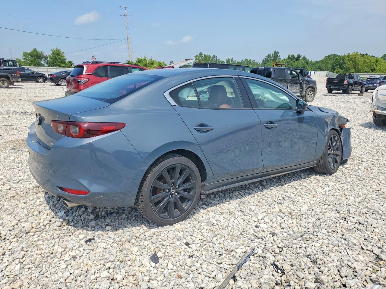 2025 Mazda 3 Preferred - Фото 3