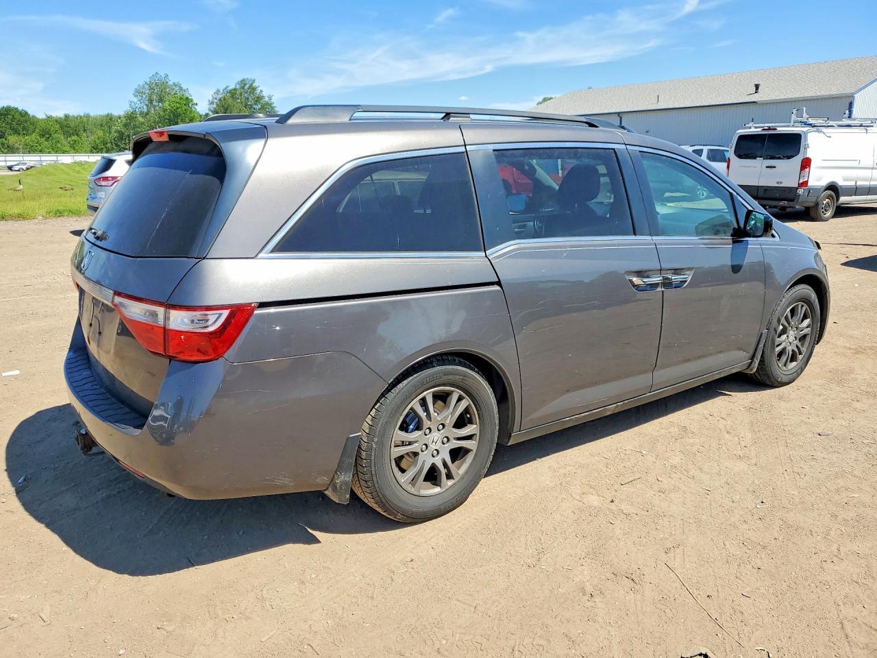 2013 Honda Odyssey Exl - Фото 3