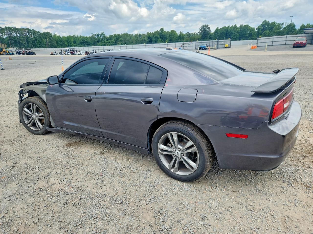 2014 Dodge Charger Sxt - Фото 2