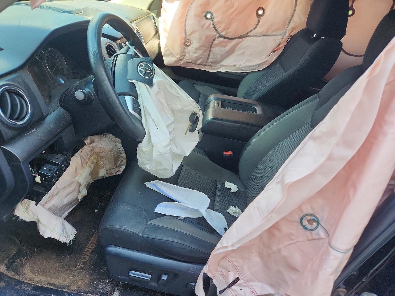 2017 Toyota Tundra Sr5 - Image 7