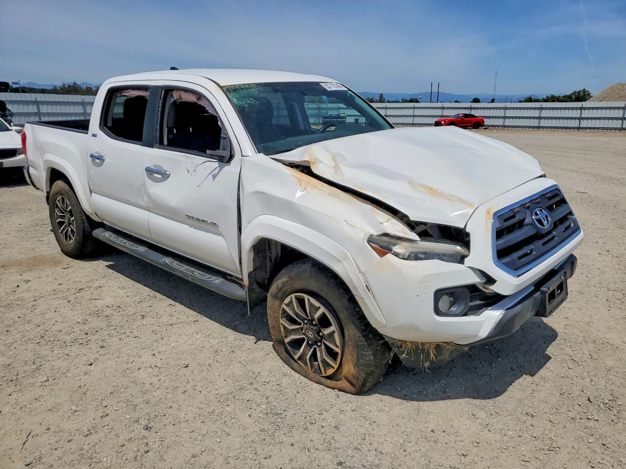 2017 Toyota Tacoma Sr5 - Image 4