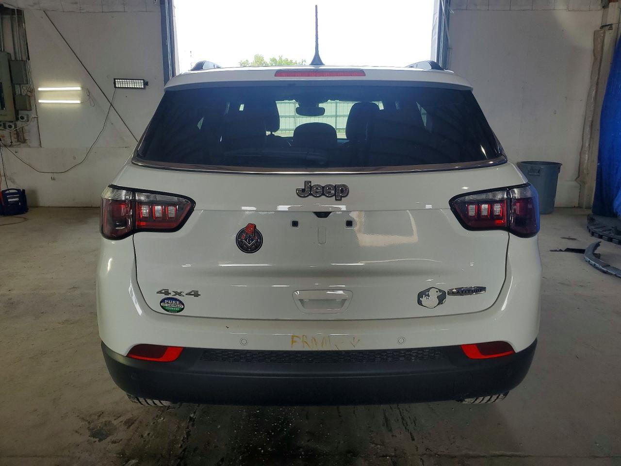 2024 Jeep Compass Latitude - Фото 6