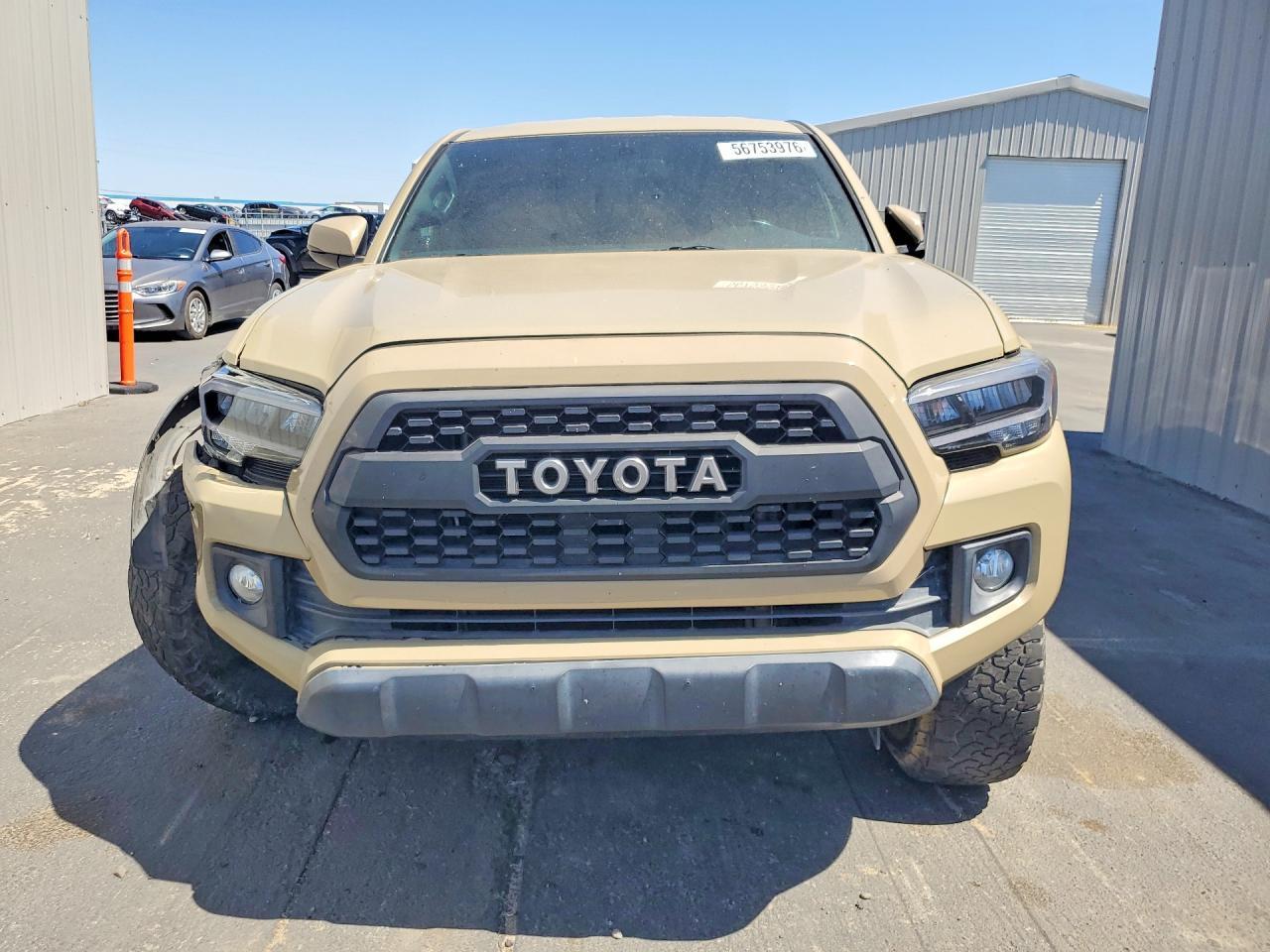 2016 Toyota Tacoma Trd Off-Road - Image 5