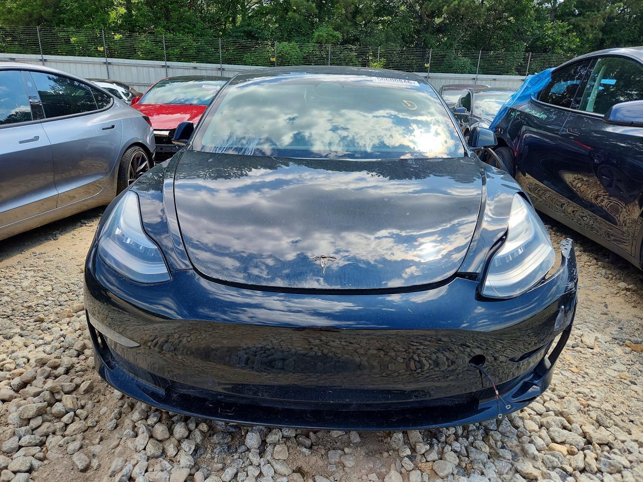 2021 Tesla Model 3 Standard Range Plus Rear-Wheel Drive - Image 5