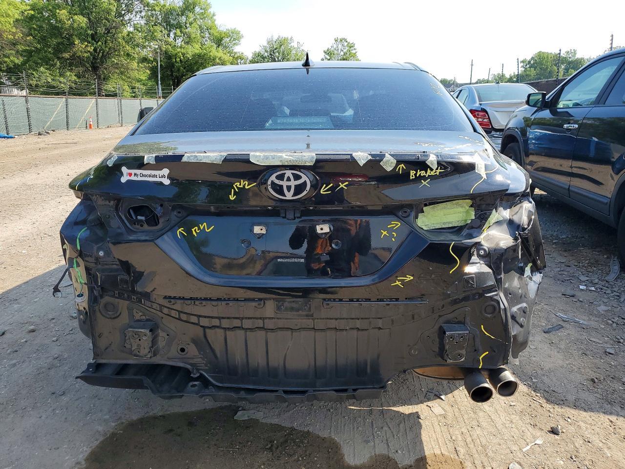 2022 Toyota Camry Se - Фото 6