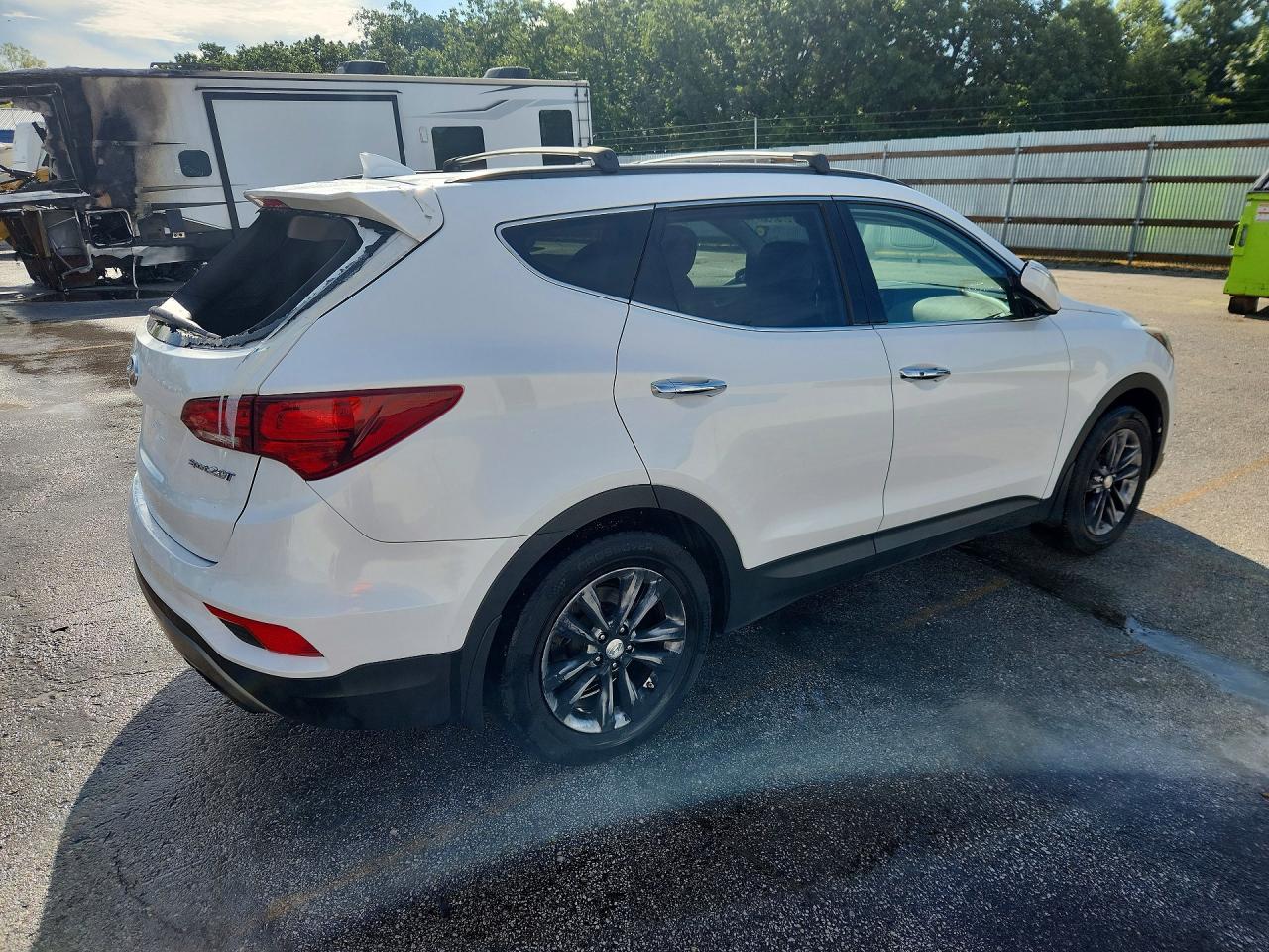 2018 Hyundai Santa Fe Sport 2.0T - Фото 3