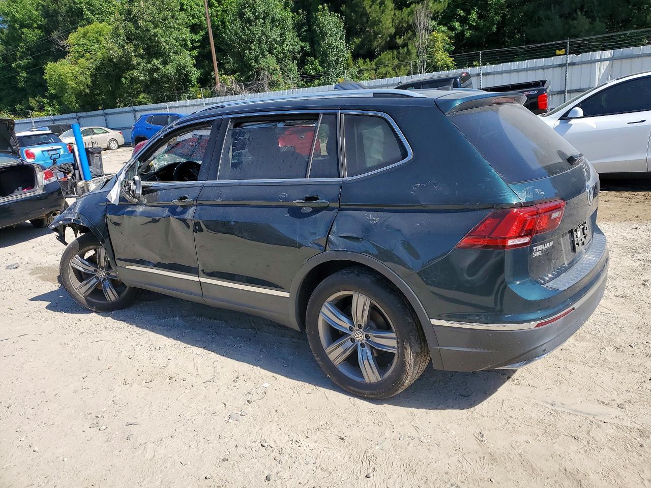 2019 Volkswagen Tiguan Sel Premium - Image 2