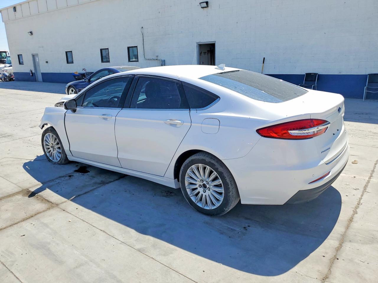 2020 Ford Fusion Se - Image 2