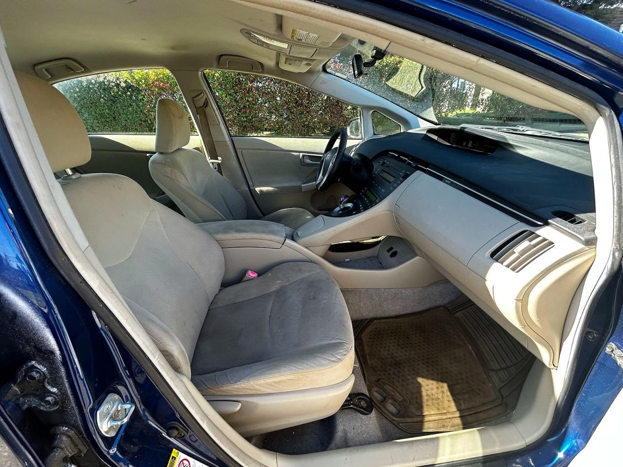 2011 Toyota Prius Two - Фото 5