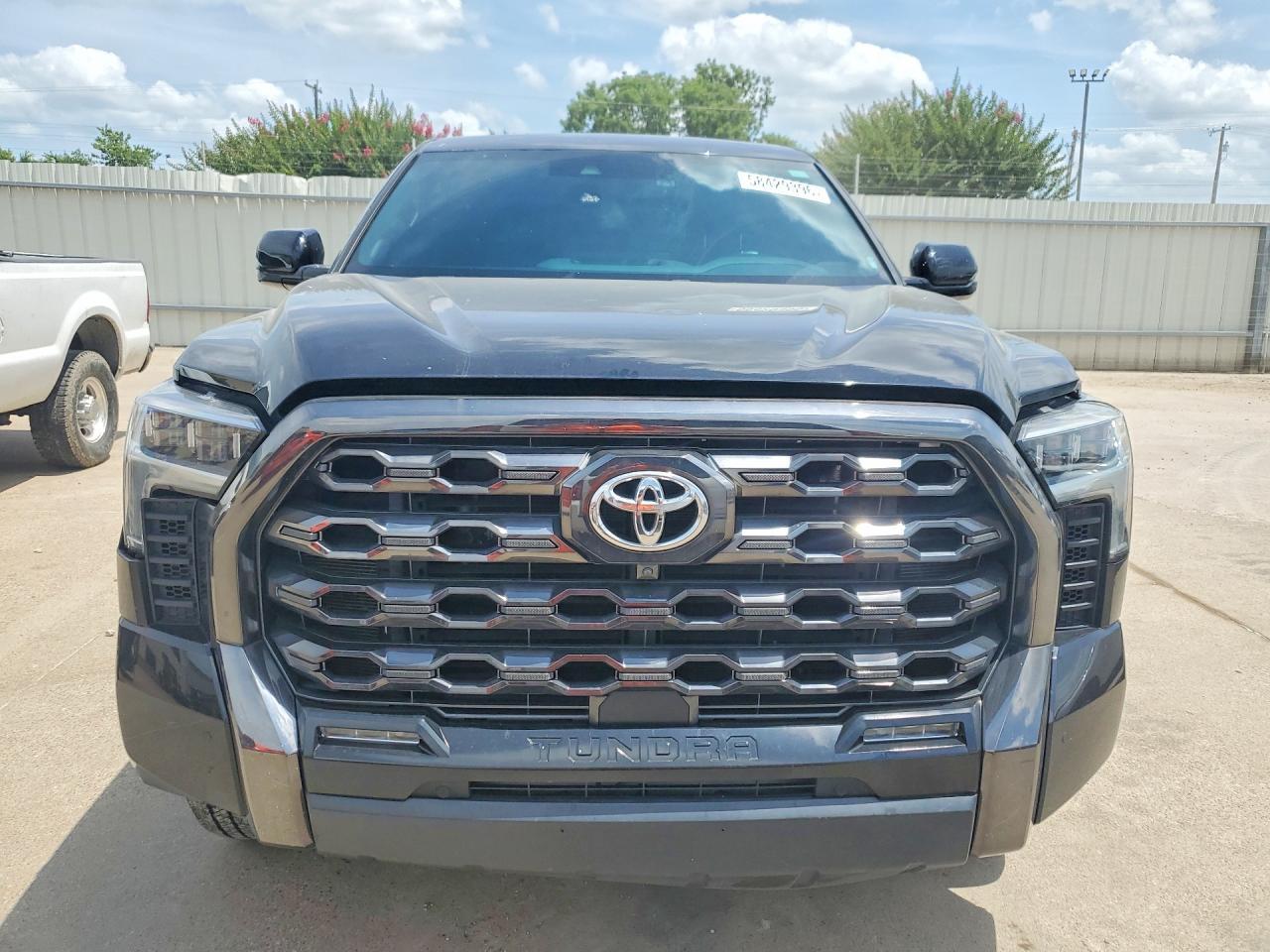 2022 Toyota Tundra Platinum - Фото 5