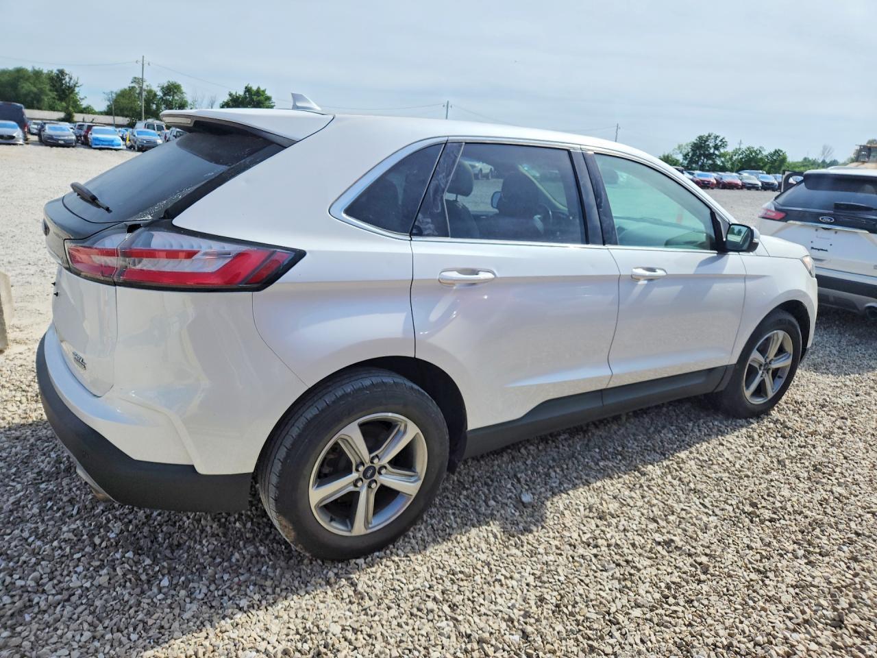2019 Ford Edge Sel - Image 3