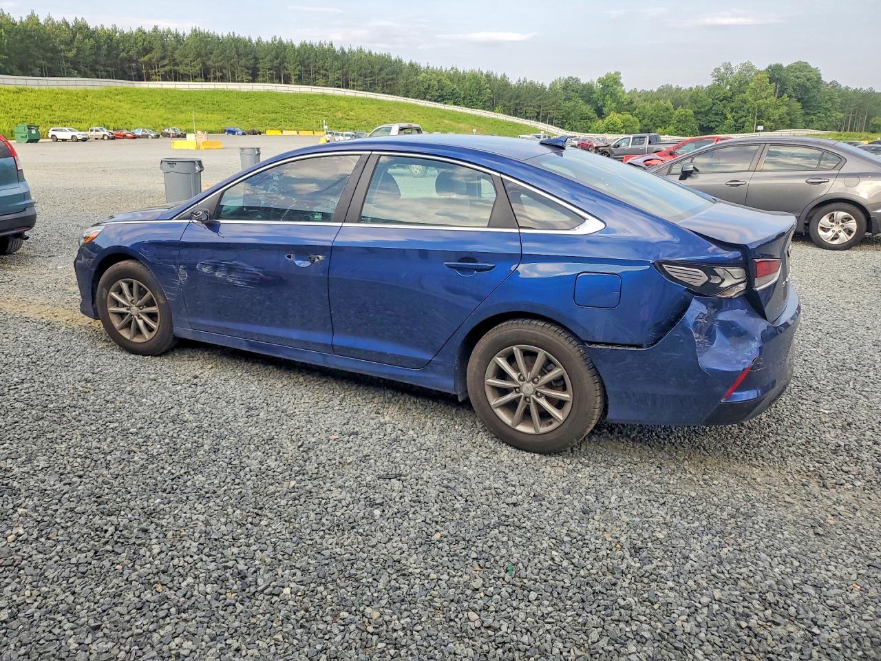 2018 Hyundai Sonata Eco - Фото 2