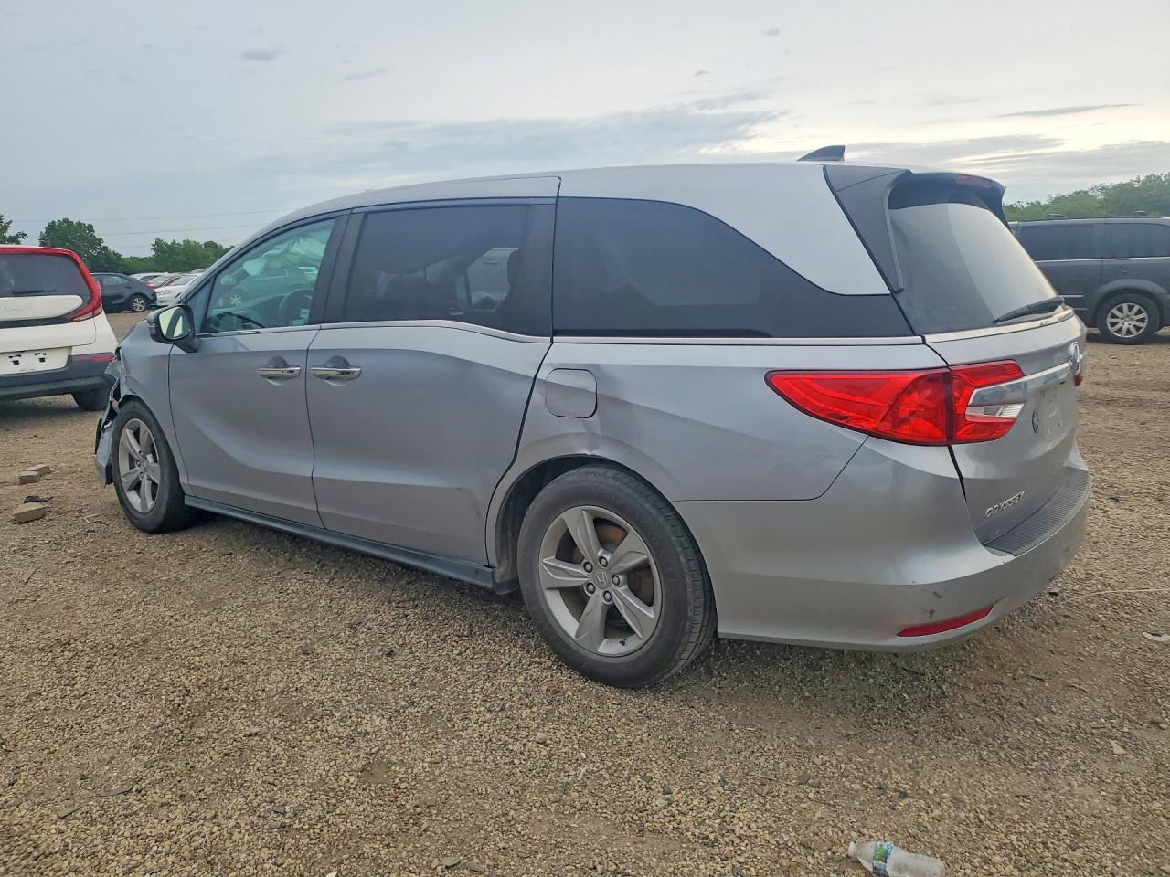 2020 Honda Odyssey Ex - Image 2