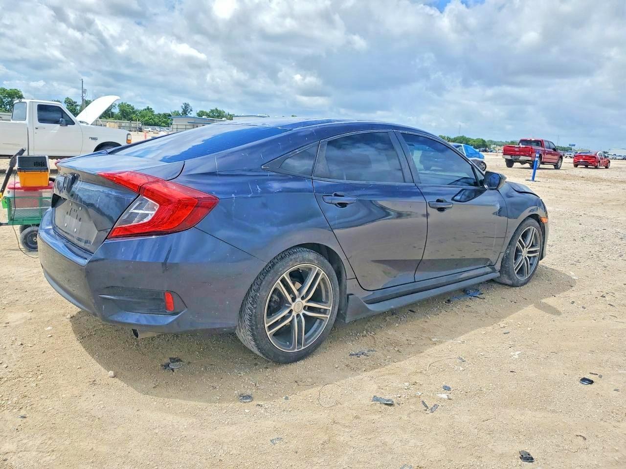 2018 Honda Civic Lx - Image 3