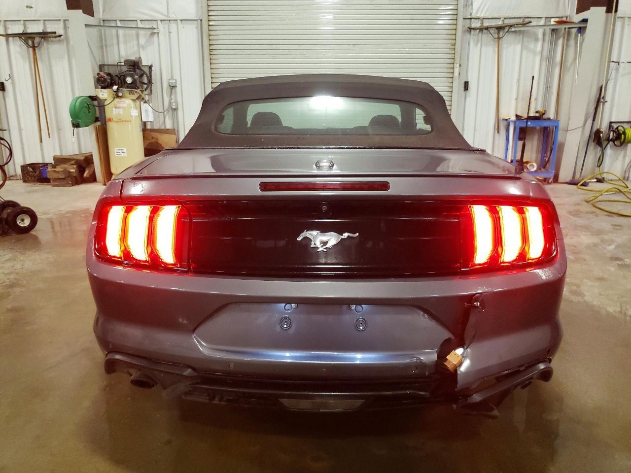 2022 Ford Mustang - Image 6