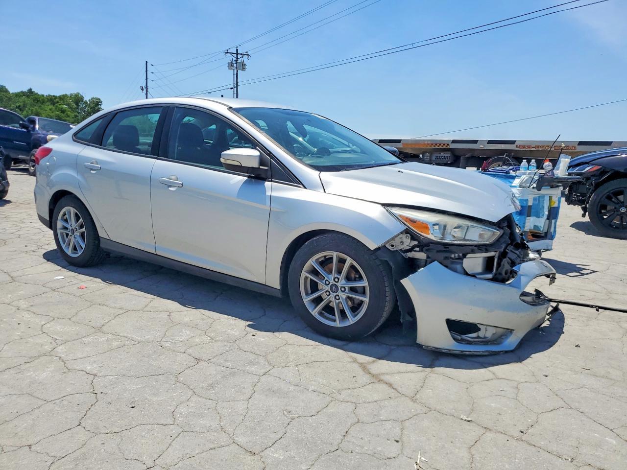 2017 Ford Focus Se - Фото 4