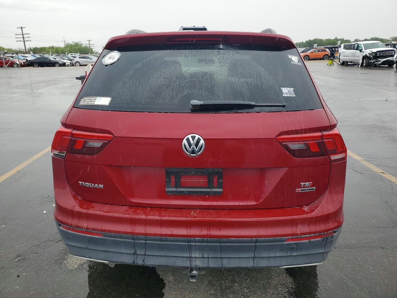 2018 Volkswagen Tiguan S - Image 6