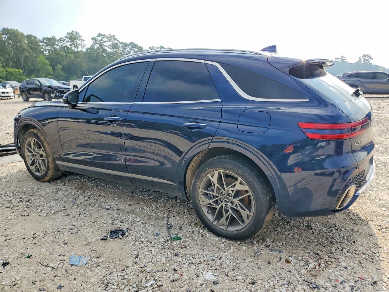2023 Genesis Gv70 2.5T Standard - Image 2