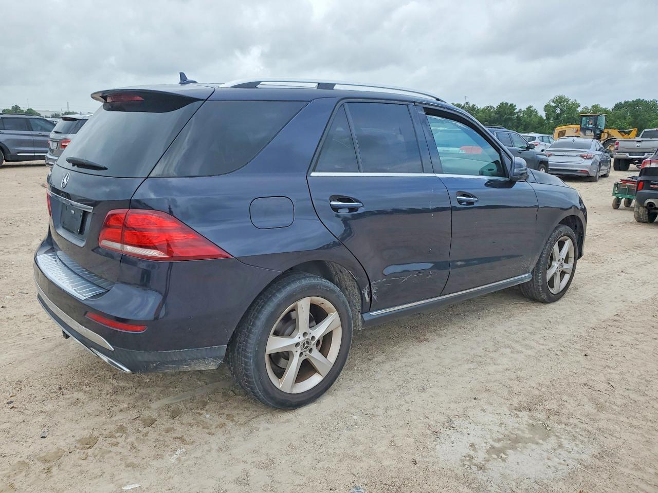 2017 Mercedes-Benz Gle 350 - Фото 3