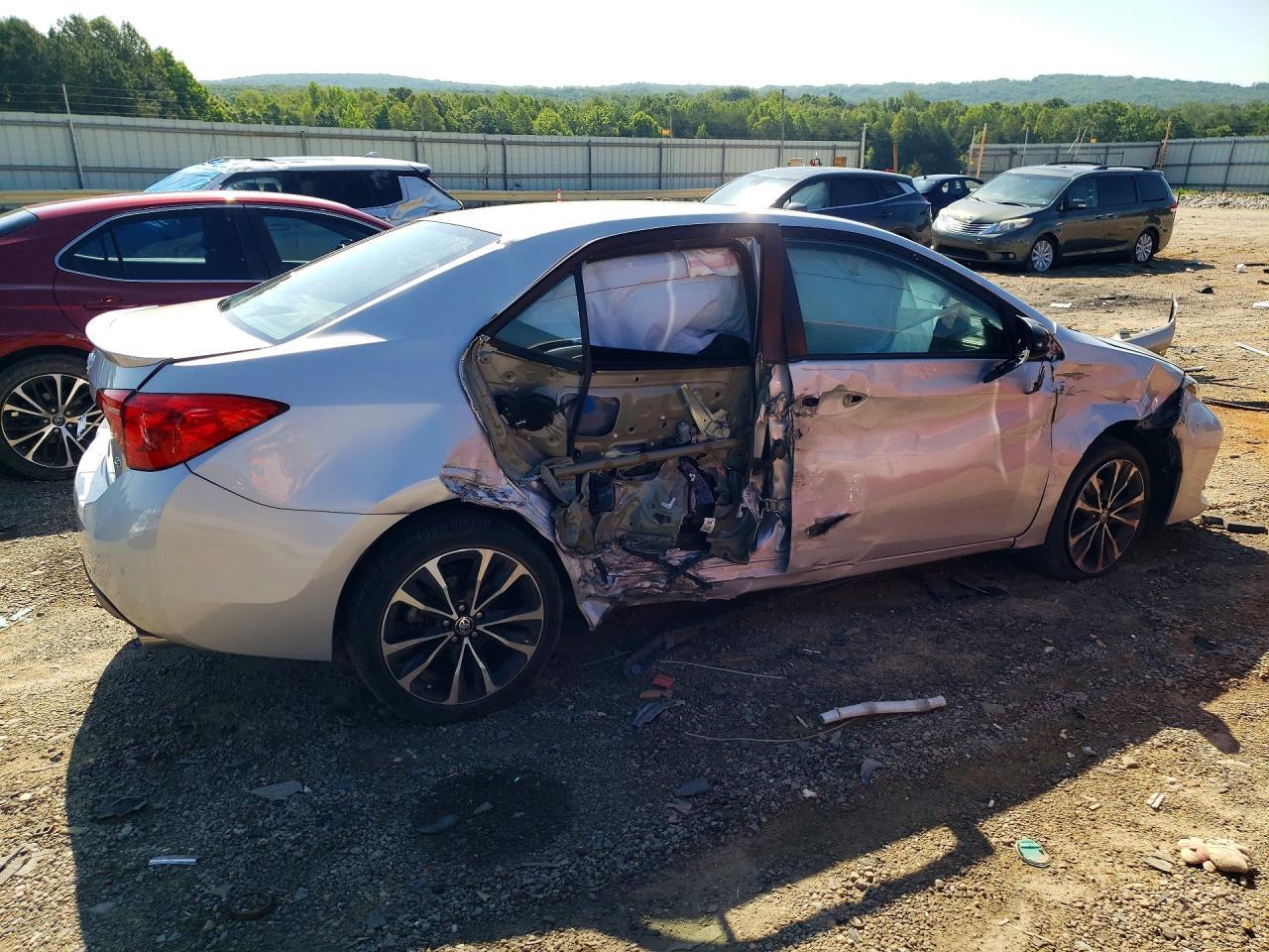 2018 Toyota Corolla Se - Фото 3