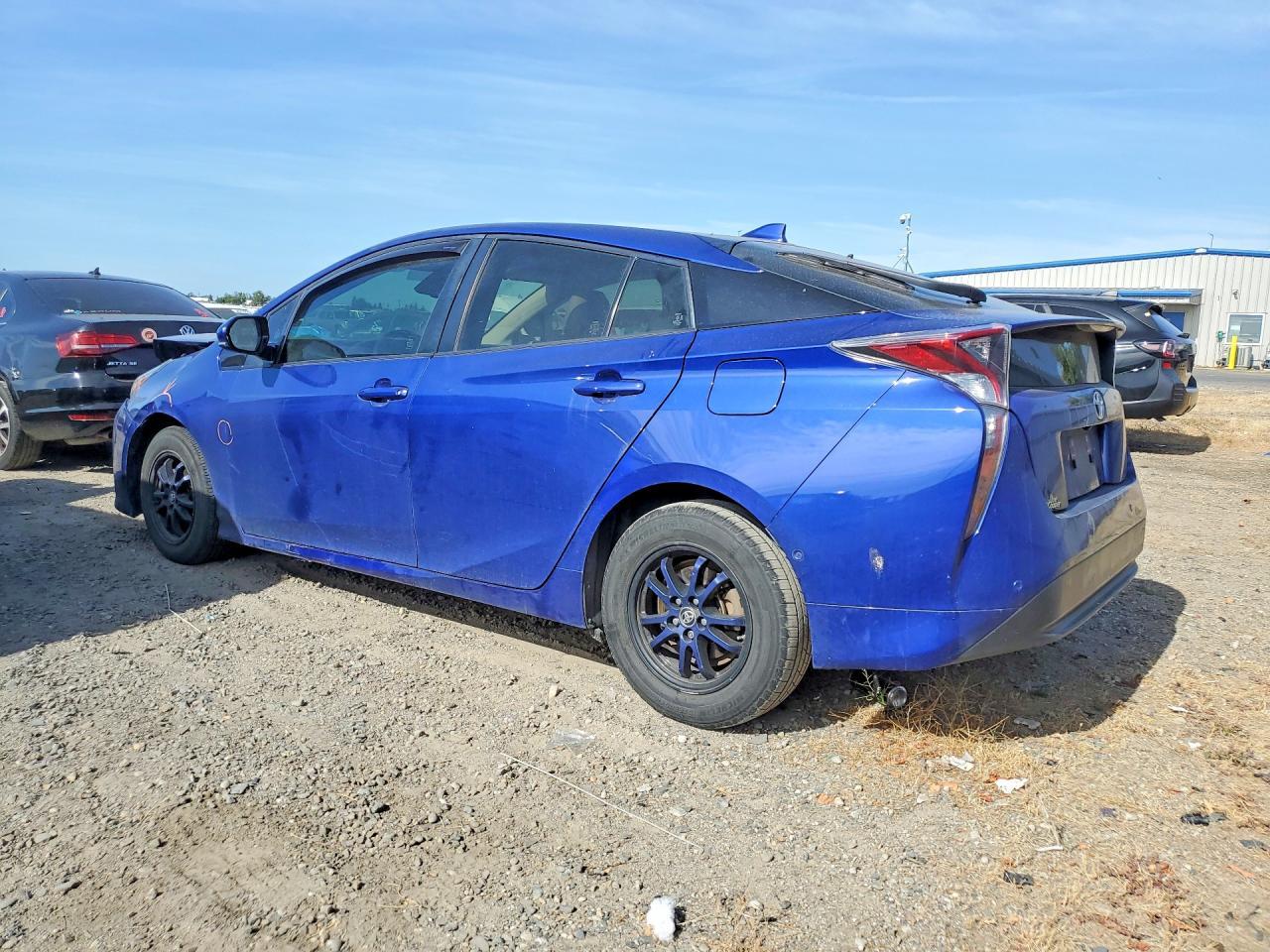 2018 Toyota Prius Two - Фото 2